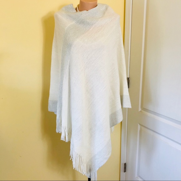 Just Jamie Ivory Lurex Border Poncho - Picture 2 of 4